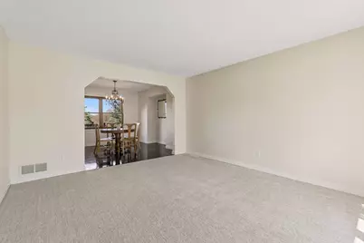 20955 Jamestown Avenue, Lakeville, MN 55044 - Photo 6