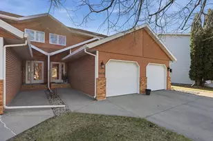 2414 26th St S, Fargo,  58103 - Photo 2