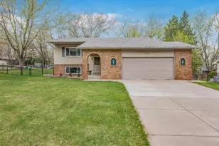 9351 Yucca Ln N, Maple Grove, MN 55369 - Photo 2
