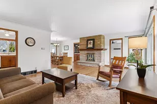 151 Mission Ln, Bloomington, MN 55420 - Photo 4