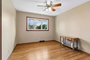 151 Mission Ln, Bloomington, MN 55420 - Photo 26