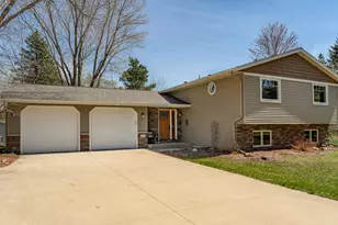 2672 Daybreak Ct SE, Rochester, MN 55904 - Photo 4