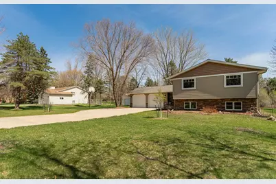 2672 Daybreak Court SE, Rochester, MN 55904 - Photo 2