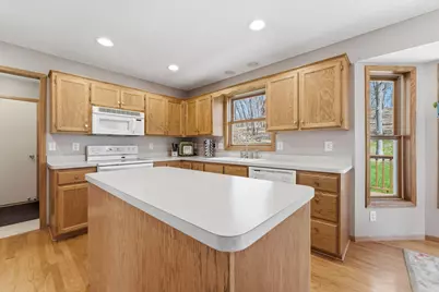 4030 Woodhill Court, Rockford, MN 55373 - Photo 8