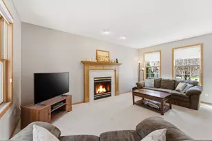 4030 Woodhill Ct, Rockford, MN 55373 - Photo 6