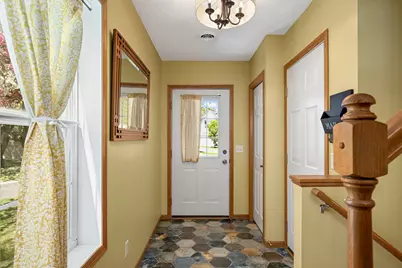 7637 Century Court, Chanhassen, MN 55317 - Photo 14
