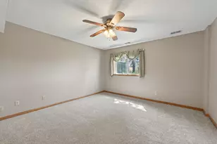 6120 Valley Creek Rd, Woodbury, MN 55125 - Photo 18
