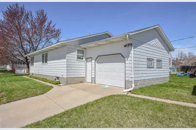 702 28th Avenue N, Saint Cloud, MN 56303 - Photo 2