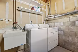 3049 Lake Shore Dr, Minneapolis, MN 55416 - Photo 22