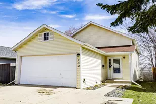 742 47 1/2 Street S, Fargo,  58103 - Photo 2