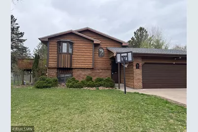 7717 Bryant Avenue N, Brooklyn Park, MN 55444 - Photo 2