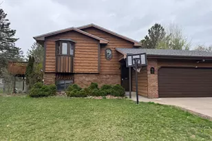 7717 Bryant Ave N, Brooklyn Park, MN 55444 - Photo 2