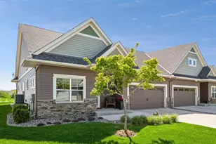 121 Vista Way, Waconia, MN 55387 - Photo 2