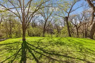 2595 Vale Crest Rd, Golden Valley, MN 55422 - Photo 46