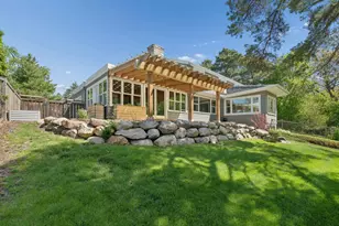 784 Hilltop Ct, Mendota Heights, MN 55118 - Photo 10