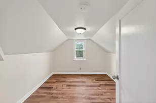 200 Belvidere St E, Saint Paul, MN 55107 - Photo 18