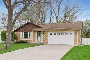 508 7th St S, Hopkins, MN 55343 - Photo 2