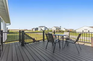 380 Cross Cir, Dundas, MN 55019 - Photo 4