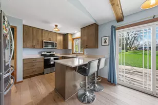 1702 McKinley Dr, Northfield, MN 55057 - Photo 8