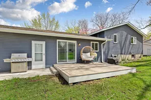 1702 McKinley Dr, Northfield, MN 55057 - Photo 6