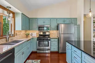 8648 Park Ave, Saint Bonifacius, MN 55375 - Photo 16