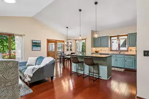 8648 Park Ave, Saint Bonifacius, MN 55375 - Photo 8