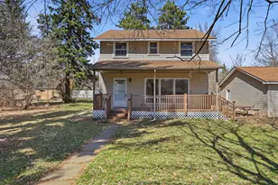 465 W 2nd St, Rush City, MN 55069 - Photo 2