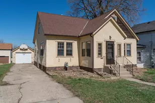 416 N 2nd St, Le Sueur, MN 56058 - Photo 4