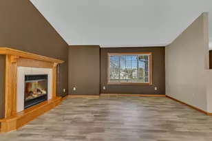 1002 Brook Ct, Sauk Rapids, MN 56379 - Photo 12