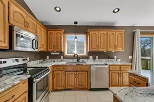 1002 Brook Ct, Sauk Rapids, MN 56379 - Photo 2