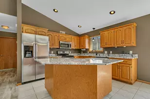 1002 Brook Ct, Sauk Rapids, MN 56379 - Photo 4