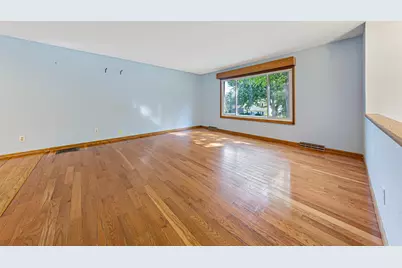 759 Lathrop Drive, Northfield, MN 55057 - Photo 8