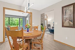 13145 Gemstone Ct, Apple Valley, MN 55124 - Photo 10