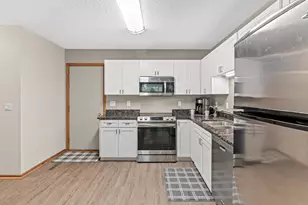 13145 Gemstone Ct, Apple Valley, MN 55124 - Photo 12