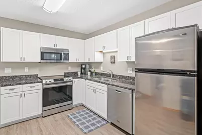 13145 Gemstone Court, Apple Valley, MN 55124 - Photo 10