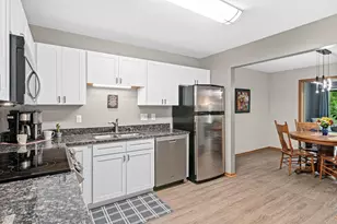 13145 Gemstone Ct, Apple Valley, MN 55124 - Photo 14