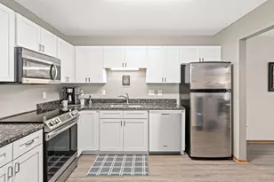 13145 Gemstone Ct, Apple Valley, MN 55124 - Photo 12