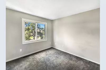 607 E Burnsville Parkway #13, Burnsville, MN 55337 - Photo 14