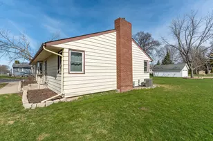 122 W Fir Ave, Fergus Falls, MN 56537 - Photo 54