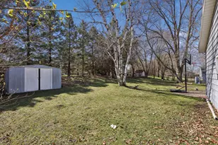 908 Pleasantview Dr SE, Willmar, MN 56201 - Photo 32