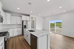 7676 Lotus Ln, Lino Lakes, MN 55014 - Photo 10