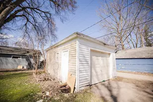 107 E 4th St, Morris, MN 56267 - Photo 6