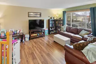 1073 5th Ave SW, Forest Lake, MN 55025 - Photo 6