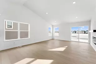 7489 Lotus Ln, Lino Lakes, MN 55038 - Photo 10