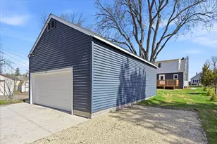 3370 Library Ln, Saint Louis Park, MN 55426 - Photo 10