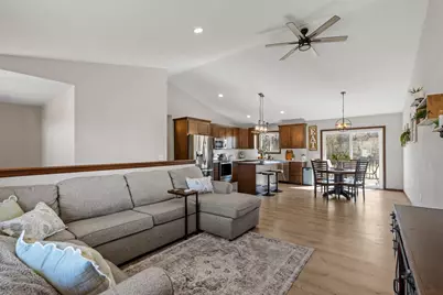 375 29th Avenue SE, Saint Cloud, MN 56304 - Photo 6