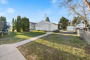 604 3rd St NW, Chisholm, MN 55719 - Photo 32