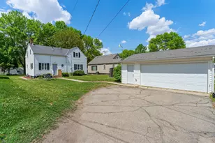 820 N 6th St, Montevideo, MN 56265 - Photo 2