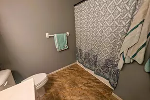 2231 Penn Pl, North Saint Paul, MN 55109 - Photo 10