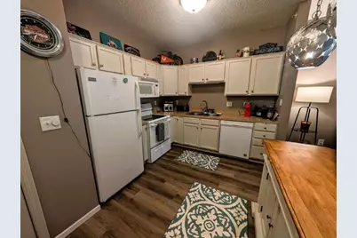 2231 Penn Place #316, North Saint Paul, MN 55109 - Photo 2